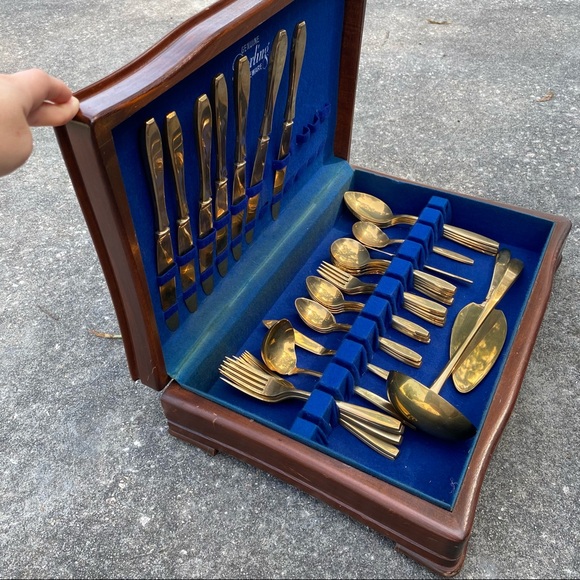 Genuine Dorling Gold Plated Tableware Set - Picture 15 of 16